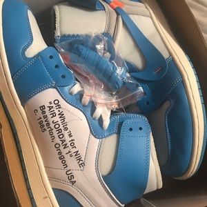 UNC off white Jordan 1